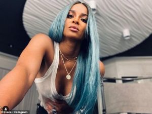 Ciara shows off her glamorous new baby blue tresses