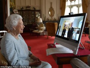 Queen Elizabeth to get COVID vaccine “within weeks”